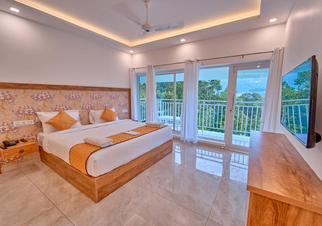 Ice Mist Pool Resort Munnar By Voye Homes Dış mekan fotoğraf